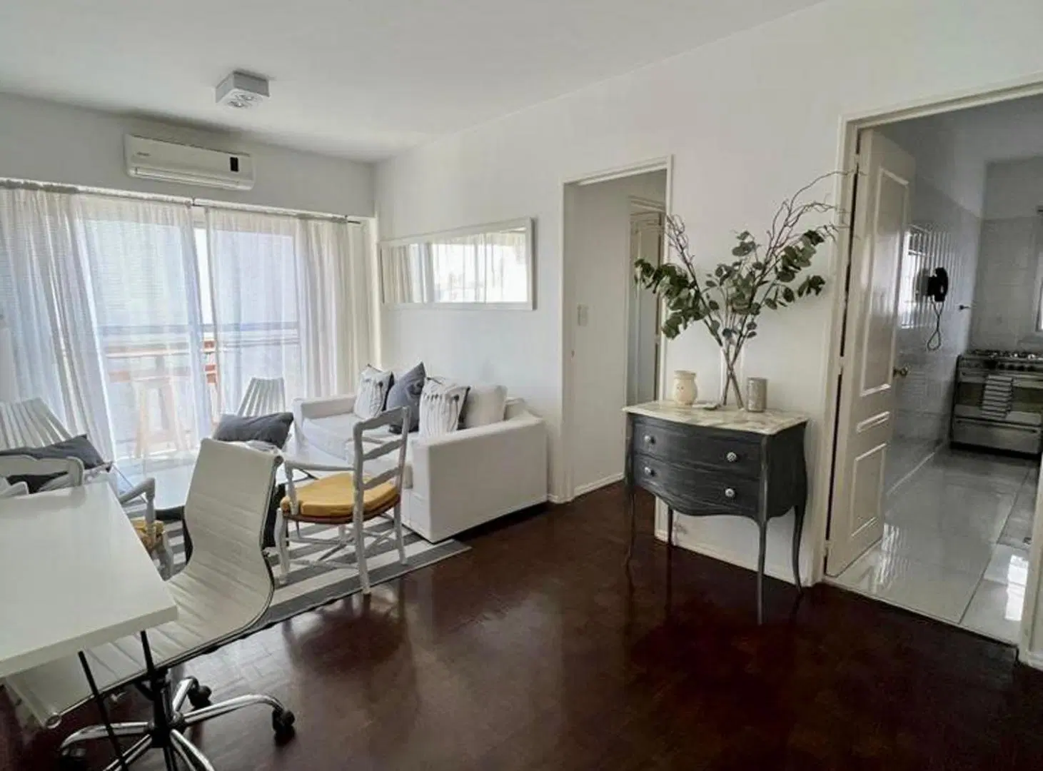 VENTA DEPTO 2 AMB LUMINOSO PISO ALTO-RETIRO 3
