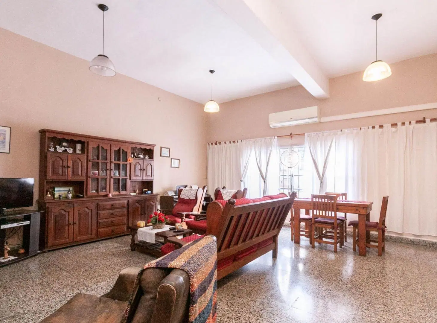 VENTA CASA 3 AMB PATIO PILETA QUINCHO GARAGE 4