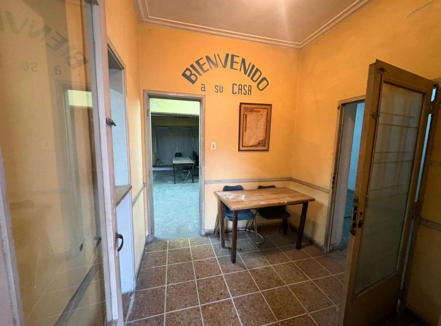 VENTA CASA A REFACCIONAR AMPLIO LOTE EN SARANDI 4
