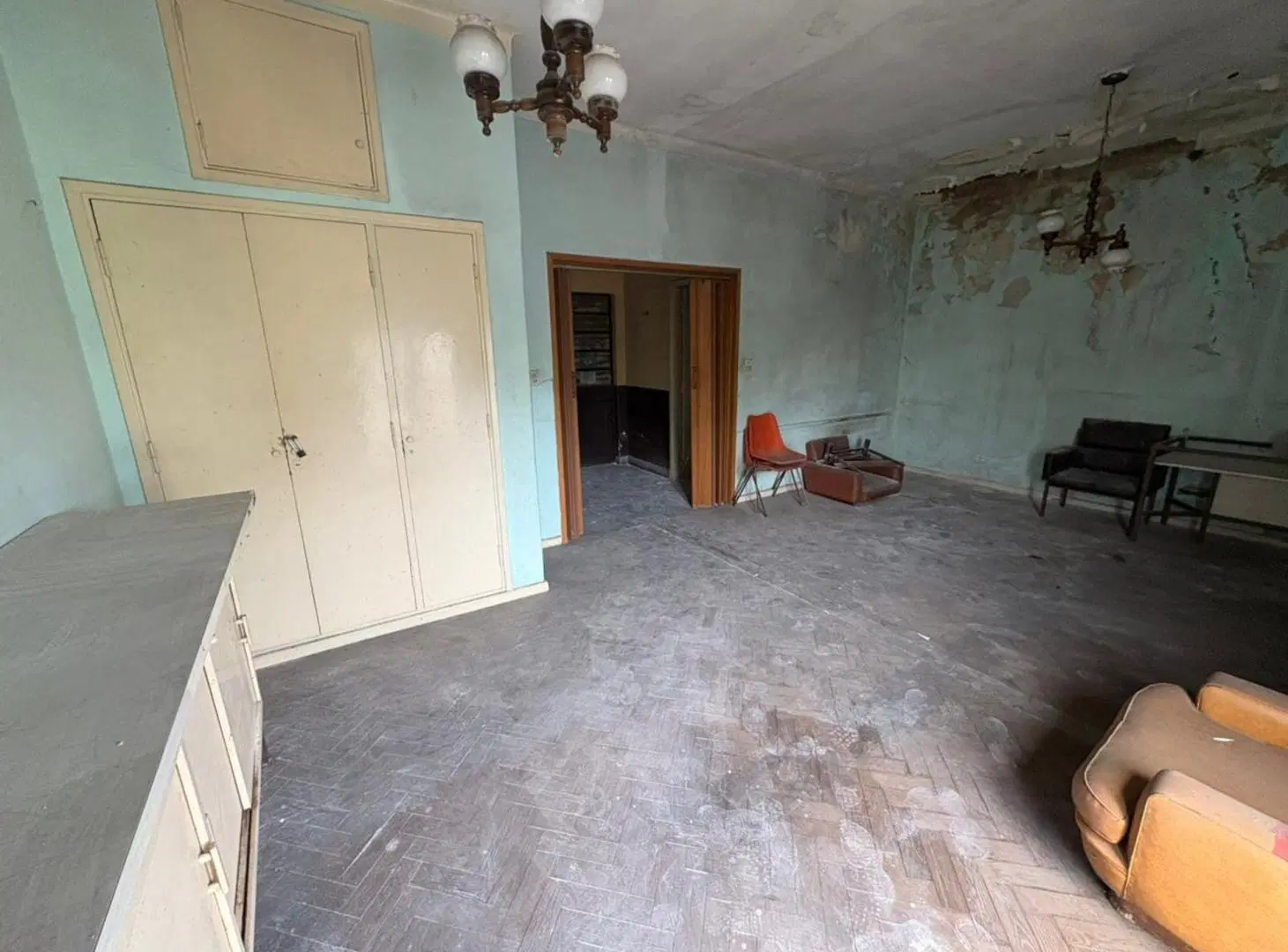 VENTA CASA A REFACCIONAR AMPLIO LOTE EN SARANDI 8