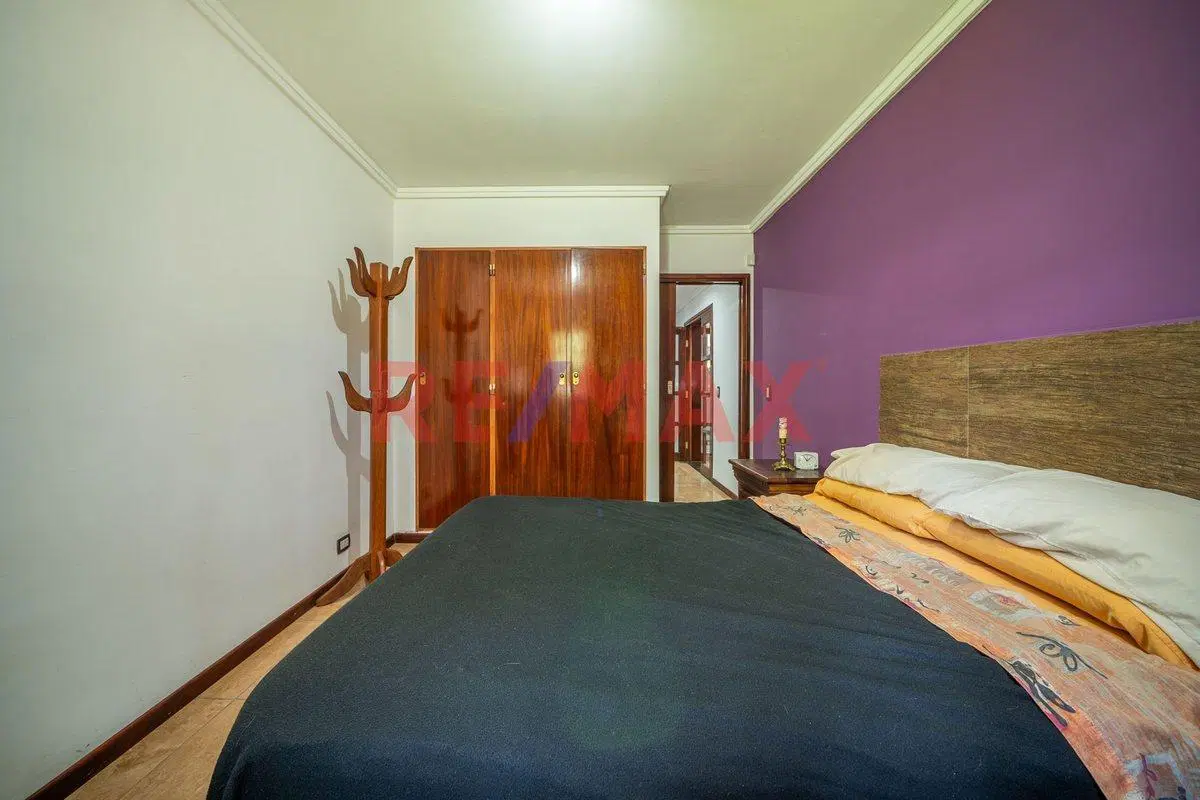 VENTA CASA 2 LOTES C/ PILETA - PARQUE LELOIR 3
