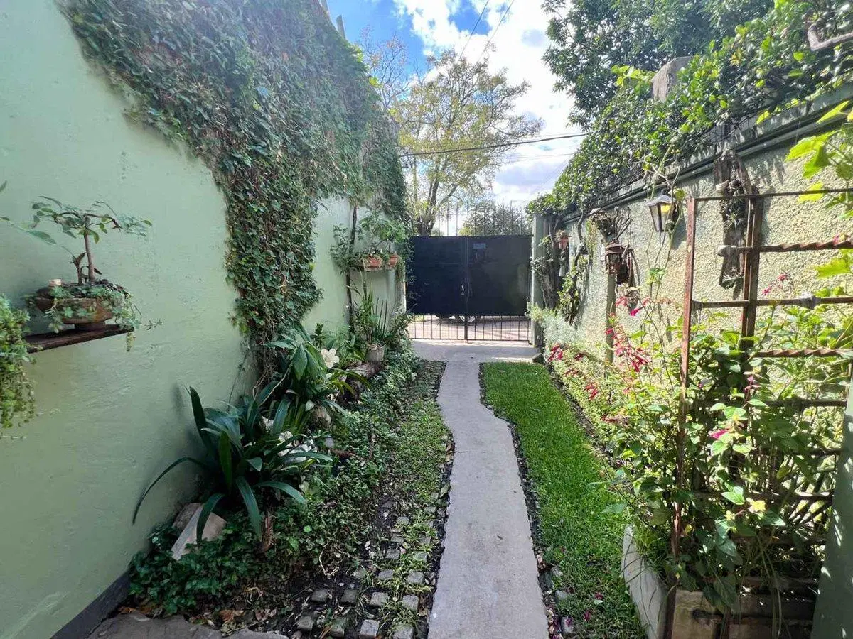 PH 4 amb en VENTA en CASTELAR, COCHERA y PATIO 3