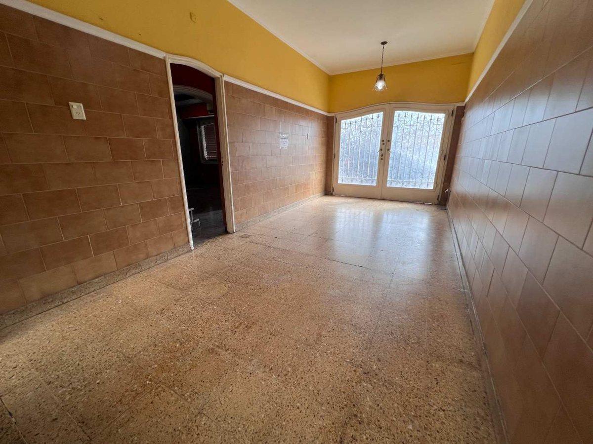 Foto de Venta casa lote propio parque chacabuco reciclada, imagen 5