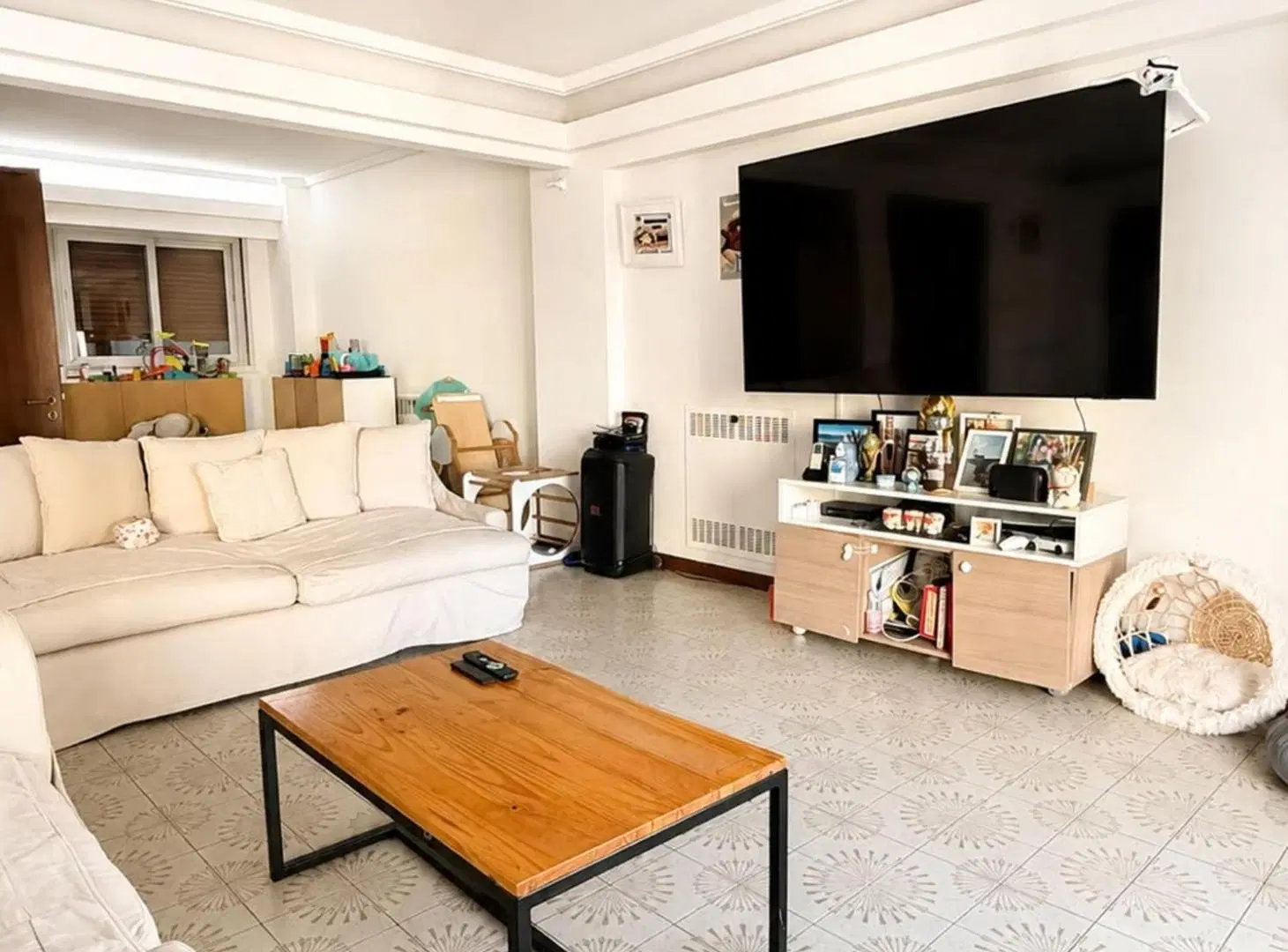 VENTA PISO 6 AMB CON DEP, COCHERA 2 AUTOS FLORES 5