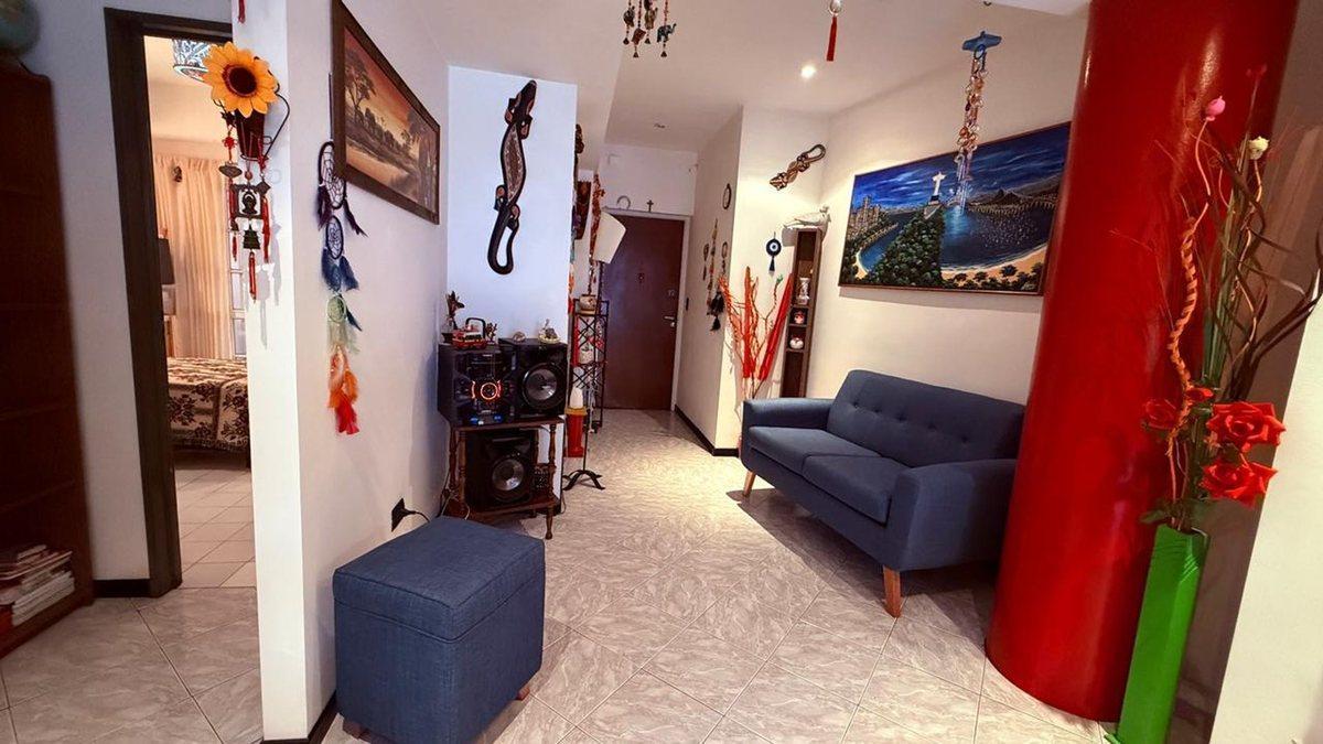 Foto de VENTA 2 AMB C/DIVISION 3 AMB BALCON SAN CRISTOBAL, imagen 1