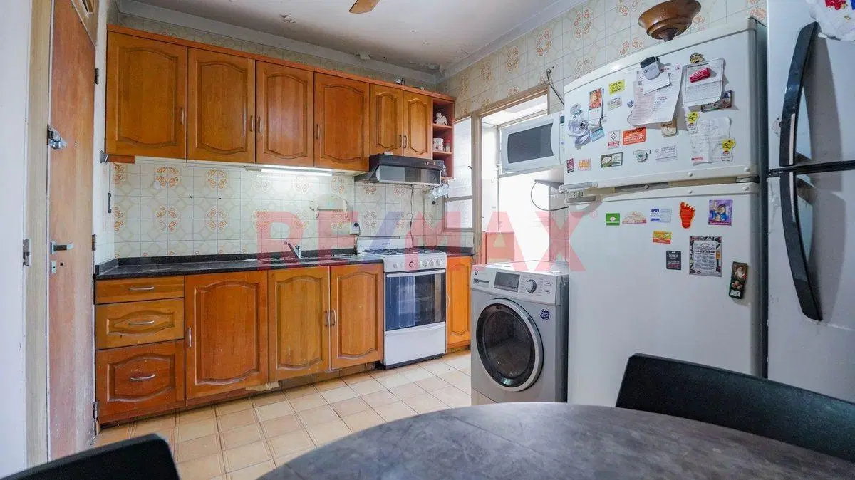 VENTA DEPTO 4 AMBIENTES CON DEPENDENCIA Y BALCON 4