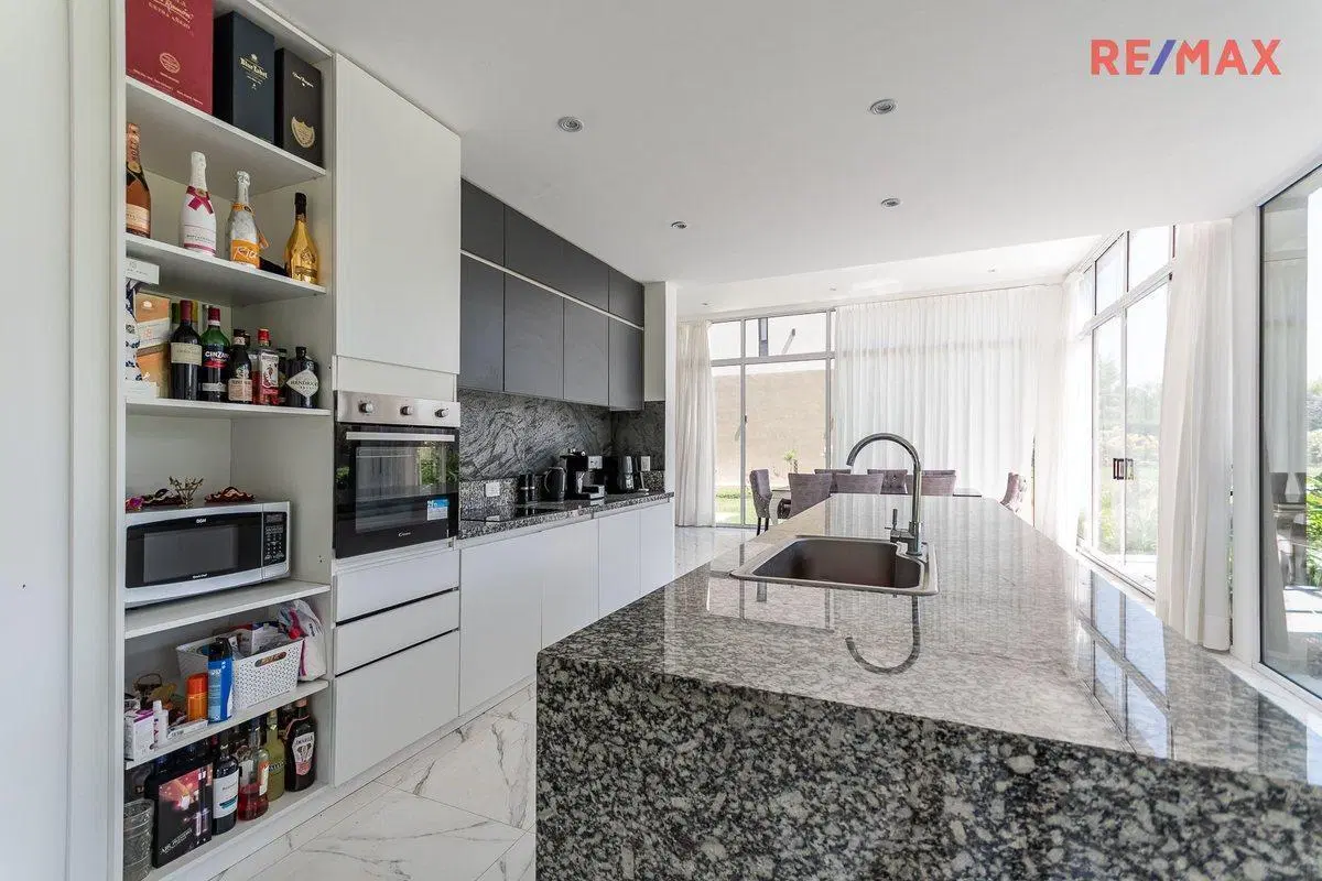 VENTA CASA TERRALAGOS  5 AMB CON PILETA Y PARRILLA 3