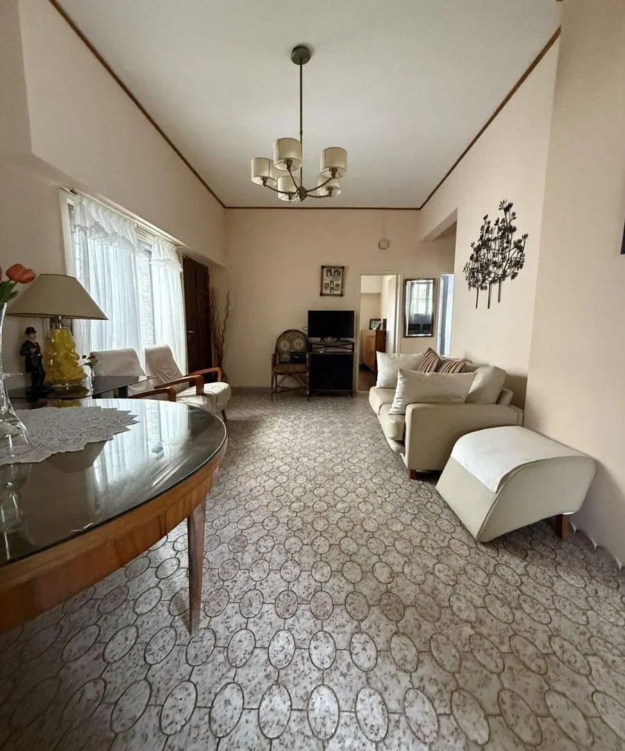 VENTA CASA 4 AMB CON JARDIN Y QUINCHO 5