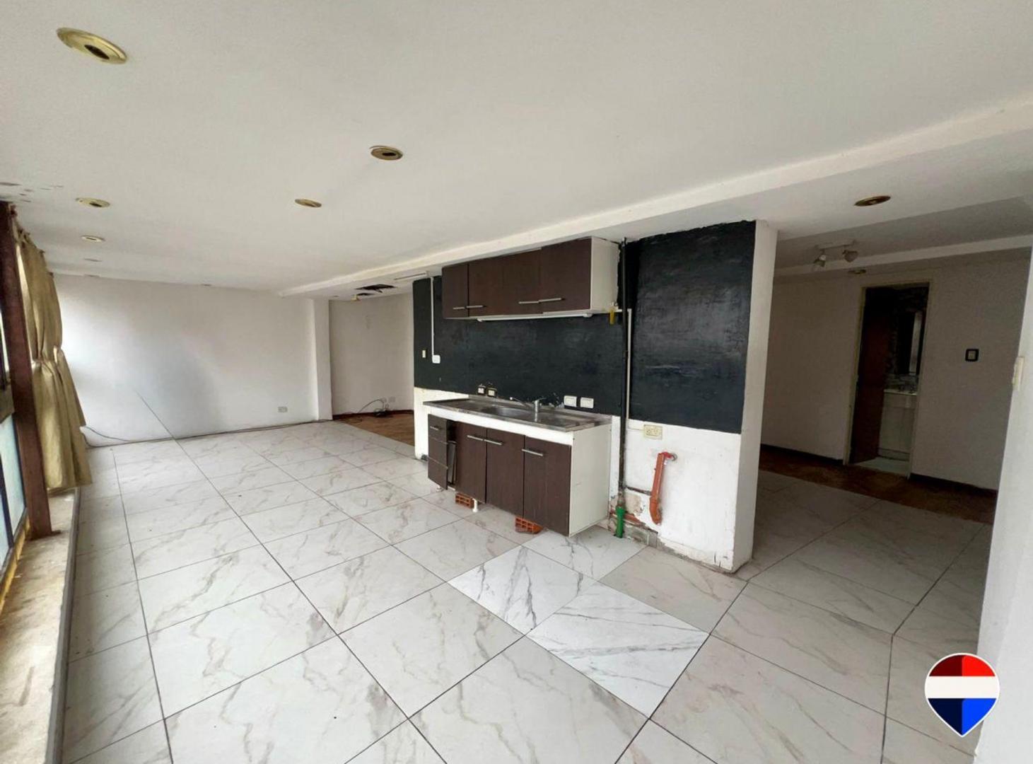 Foto de VENTA SEMIPISO 3 4 AMBIENTES CABALITO REFACCIONAR, imagen 5