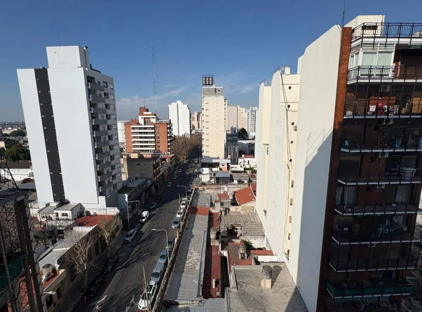 VENTA 2 AMB AVELLANEDA CENTRO BALCON 3