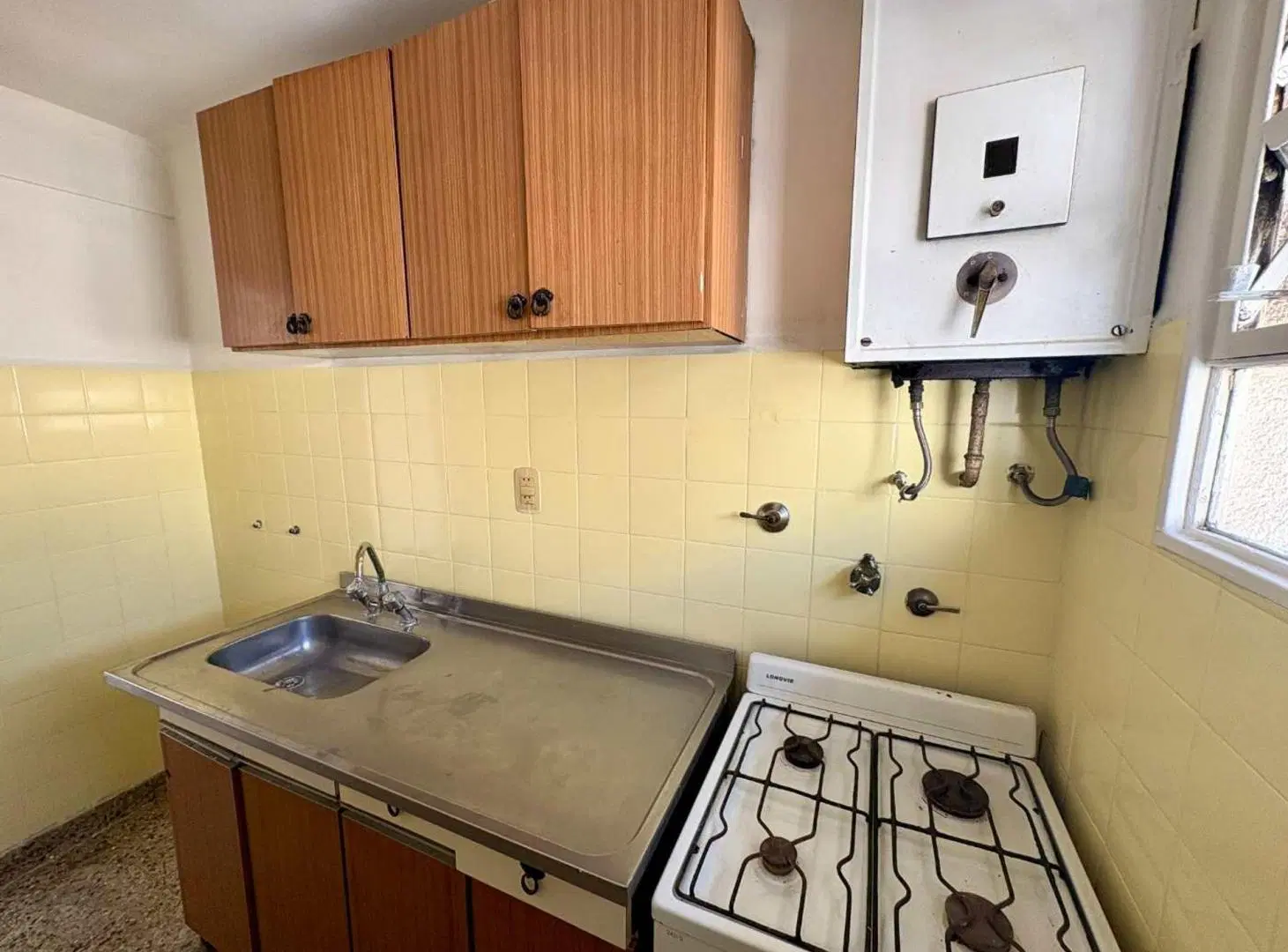 VENTA 2 AMB AVELLANEDA CENTRO BALCON 4