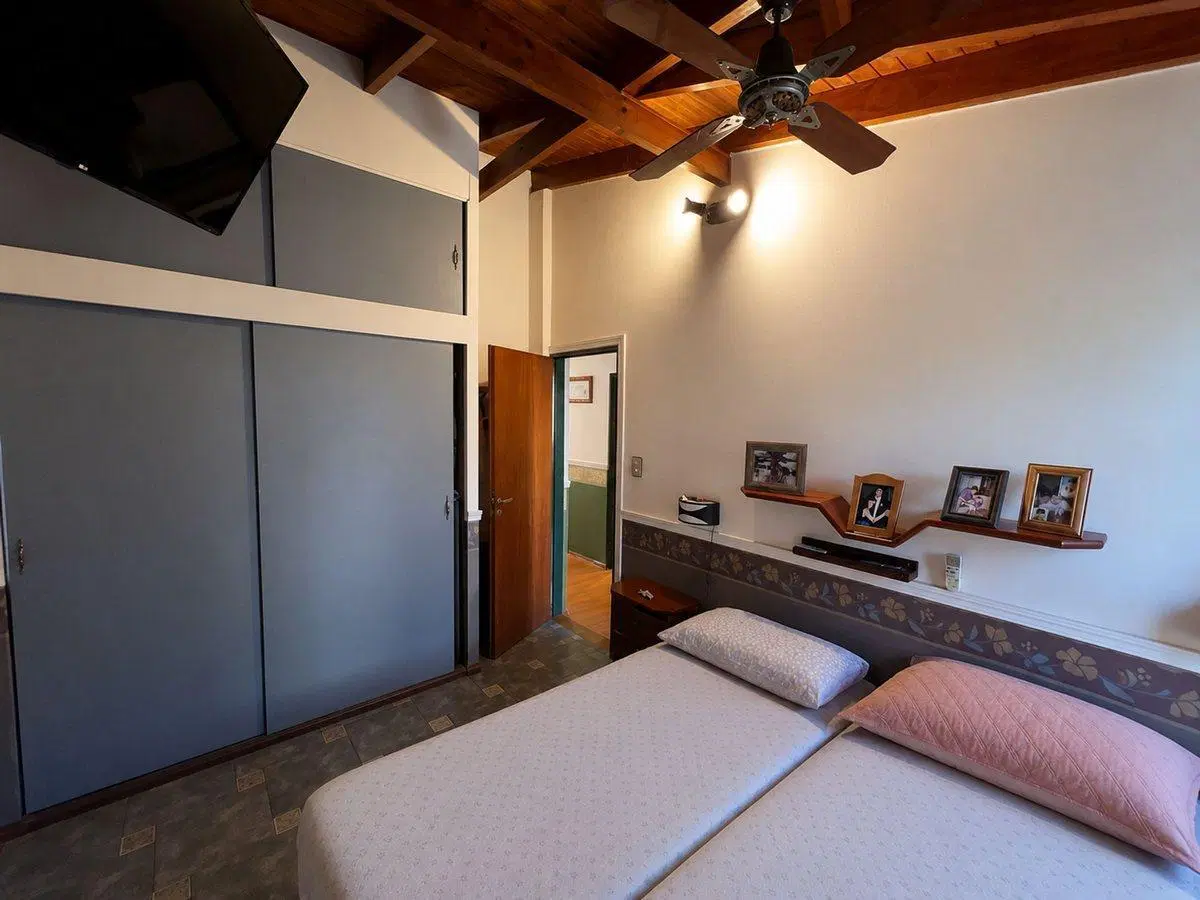 VENTA EXCELENTE LOTE EN ESQUINA CHACARITA 4