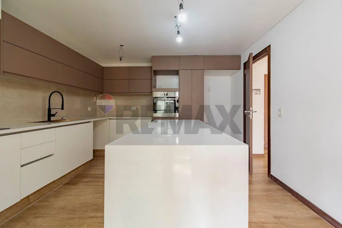 VENTA DUPLEX CABALLITO SUR A ESTREN 3 AMB Y COCH 5