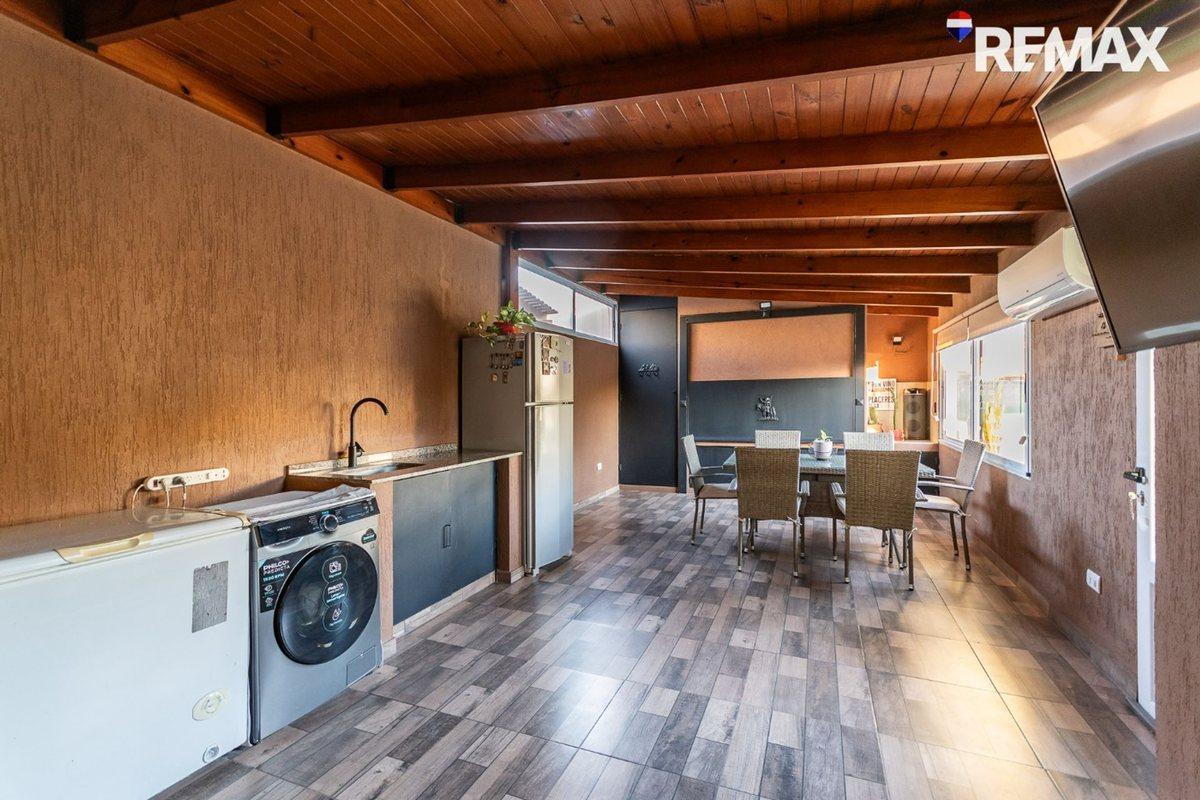Foto de Venta Casa 4 ambientes con piscina climatizada, imagen 5