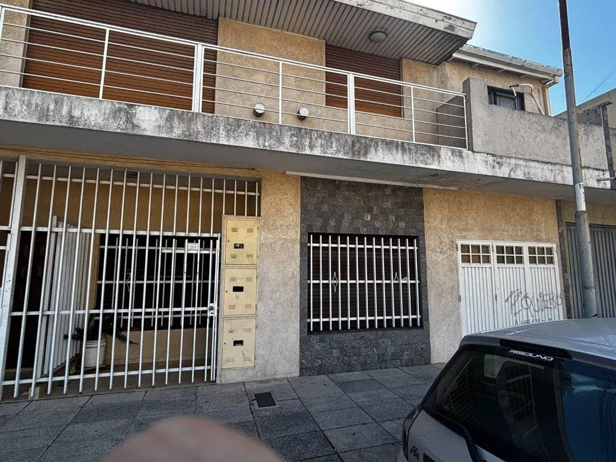 Departamento 2 ambientes con patio sin expensas 3