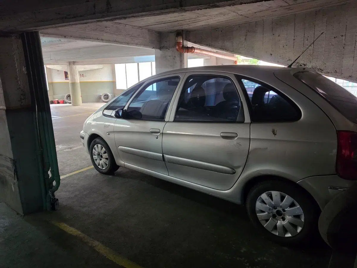 VENTA COCHERA FIJA CUBIERTA 16 M2 RECOLETA 4