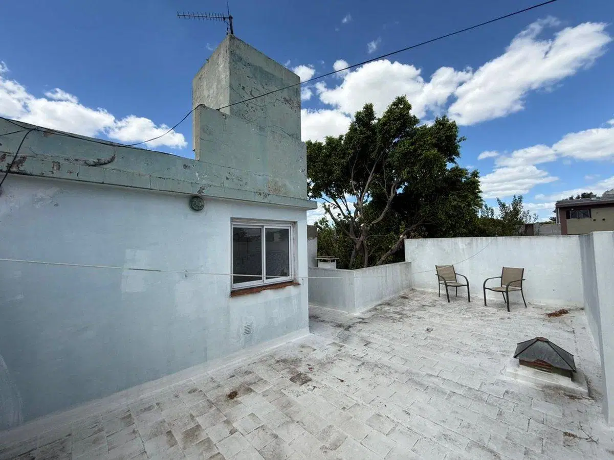 VENTA PH 3/4 AMBIENTES TERRAZA PATIO LANUS 2