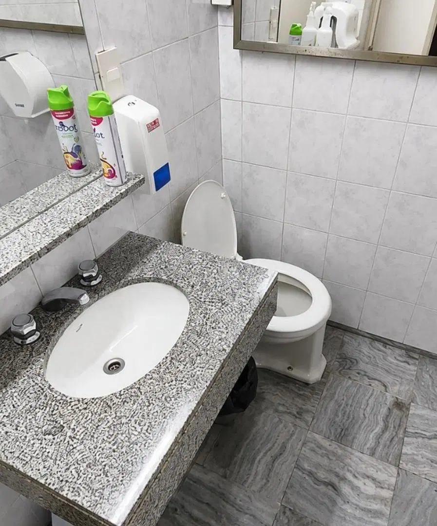 PISO COMPLETO D OFICINAS ALQUILER TUCUMAN Y FLORID 3