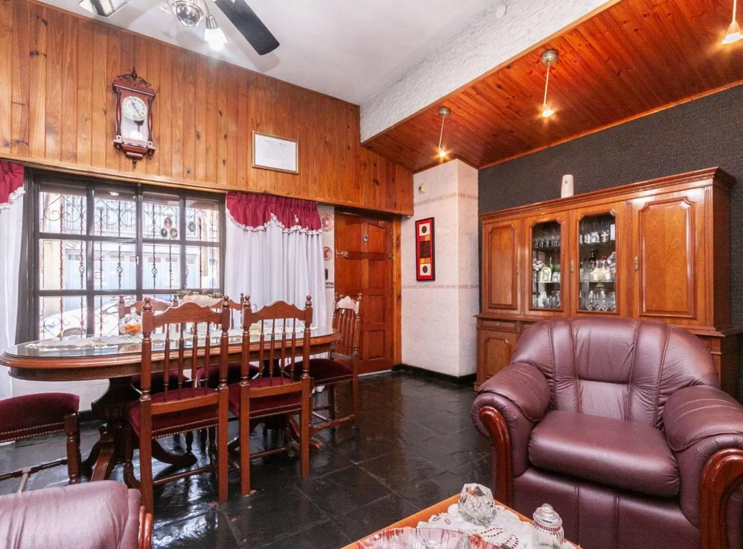 VENTA Casa de 4 amb garage, terraza y quincho 2