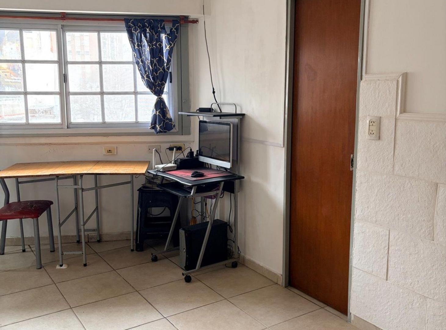 Foto de VENTA MONOAMBIENTE EXCELENTE UBICACION, imagen 4