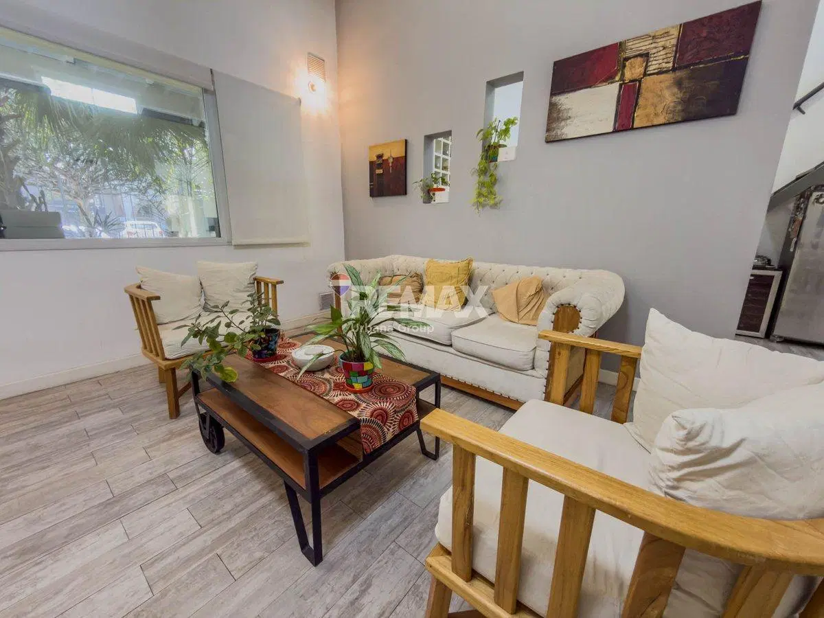 VENTA EXCELENTE CASA CH 5 AMB. C/Coch - SAN ISIDRO 5