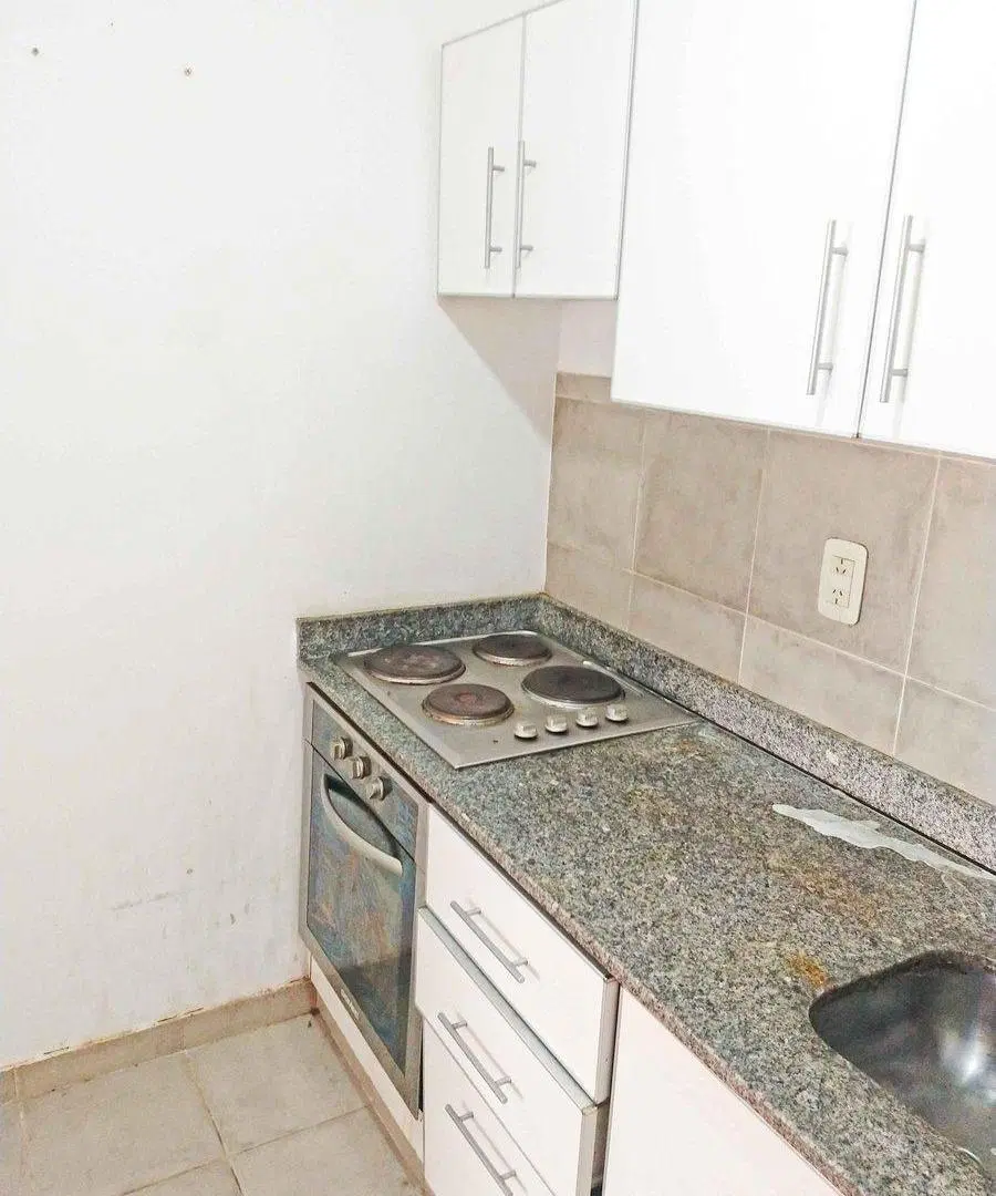 Alquiler Depto 2 Amb + Cocina Pileta y Sum Moron 8