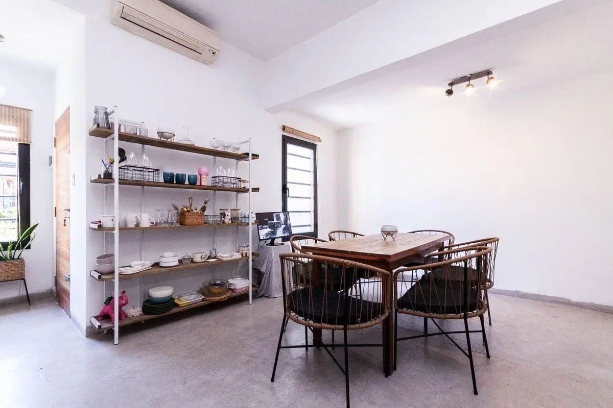 VENTA CASA 4 AMB REFACCIONADA C/TERRAZA BURZACO 4