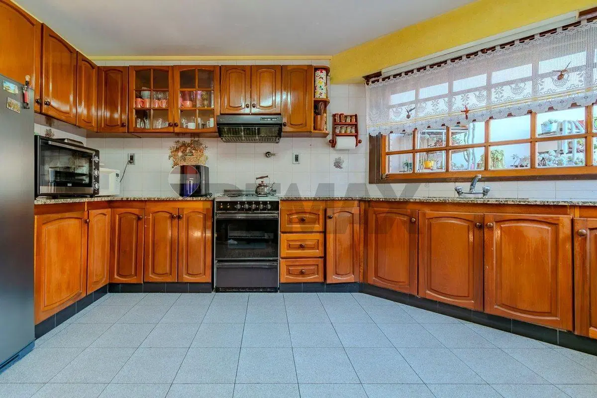 VENTA CASA 6 AMB EN VERSALLES C/ PILETA Y GARAGE 4