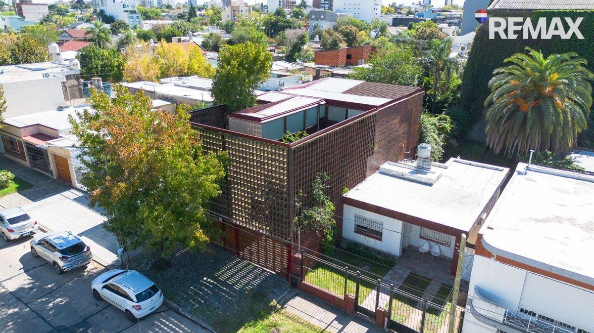 Foto de VENTA CASA 4 AMB CON PILETA EN CAMPANA, imagen 1