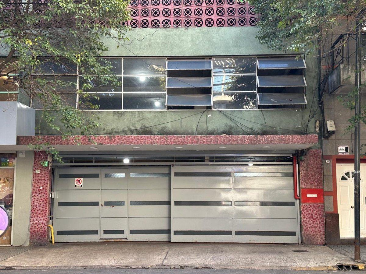 Foto de Venta COCHERA CUBIERTA DE 6M2 PARA 2 MOTOS, FLORES, imagen 3
