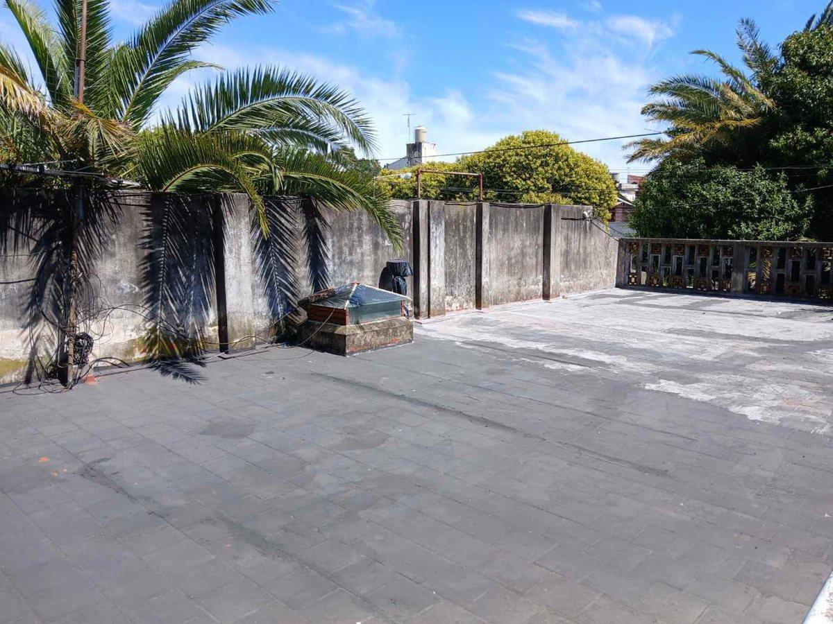 Venta PH tipo casa Billinghurst