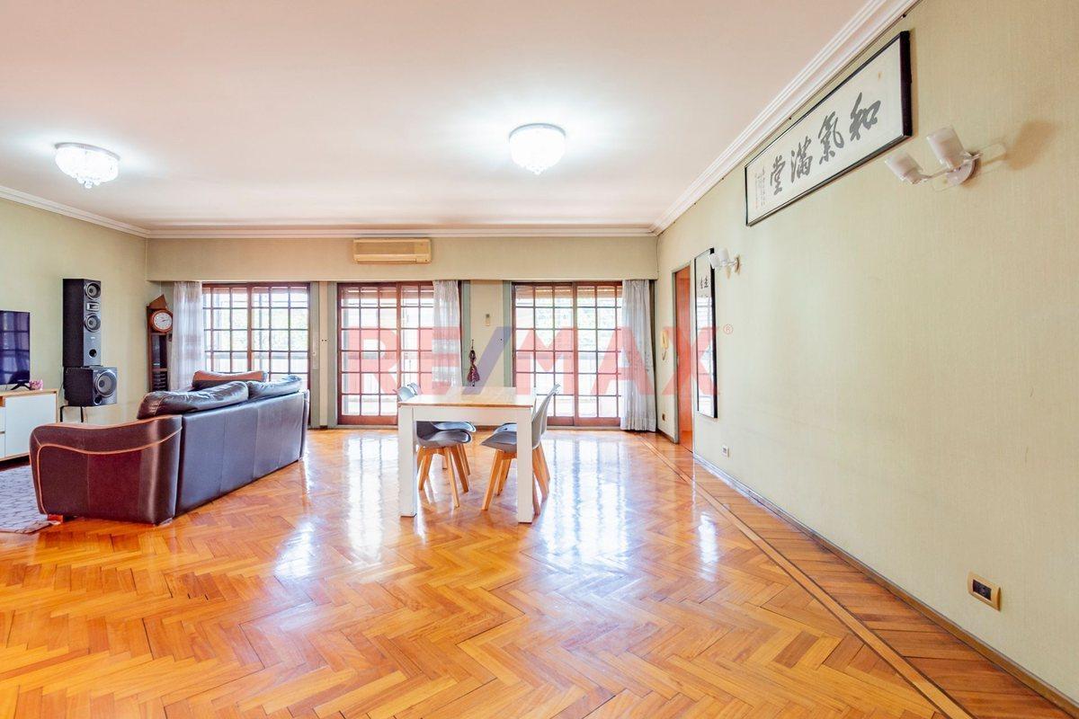 Foto de EXCELENTE PISO CON PATIO Y BALCON EN SAN CRISTOBAL, imagen 2