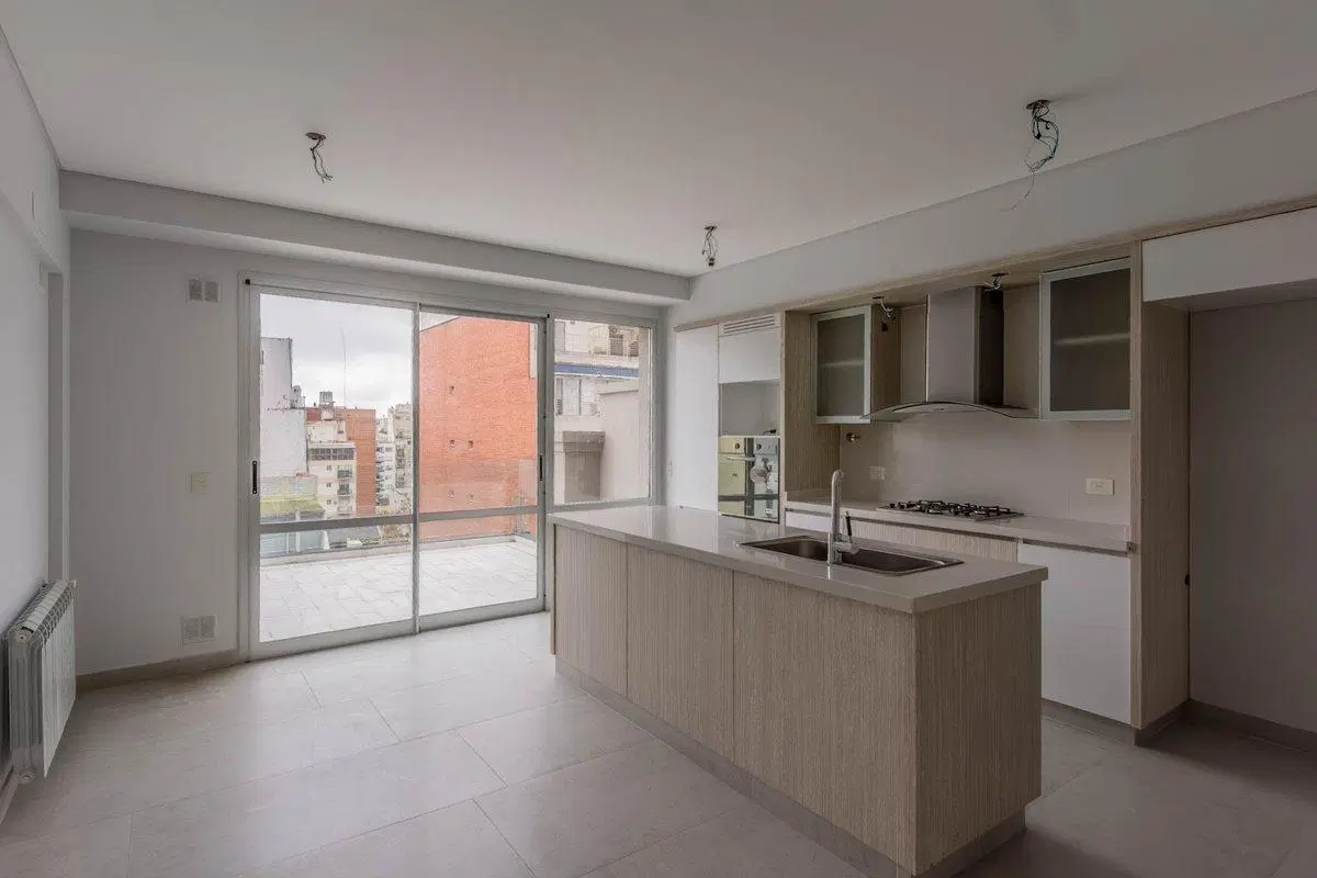 VENTA PISO 4 AMB ESTR CATEG LUM COCH -CABALLITO 8
