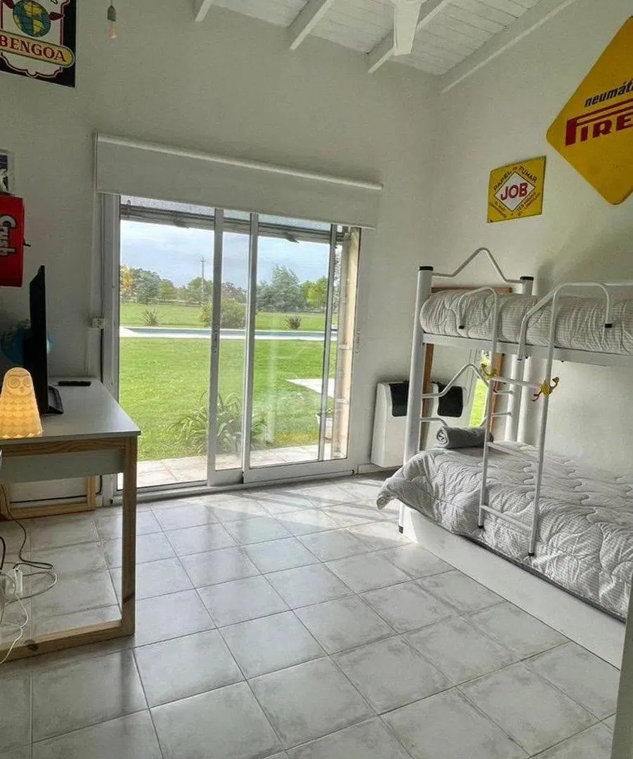 VENTA DE MODERNA  CHACRA EN BENQUERENCIA CLUB 4
