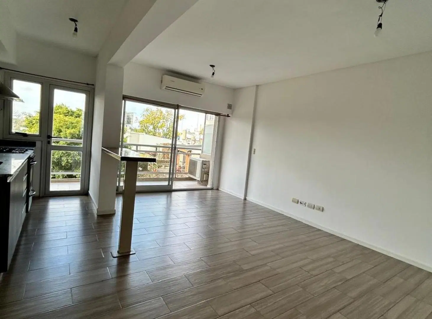 VENTA,2 AMB,CABALLITO C/BALCON C/PARRILLA 1