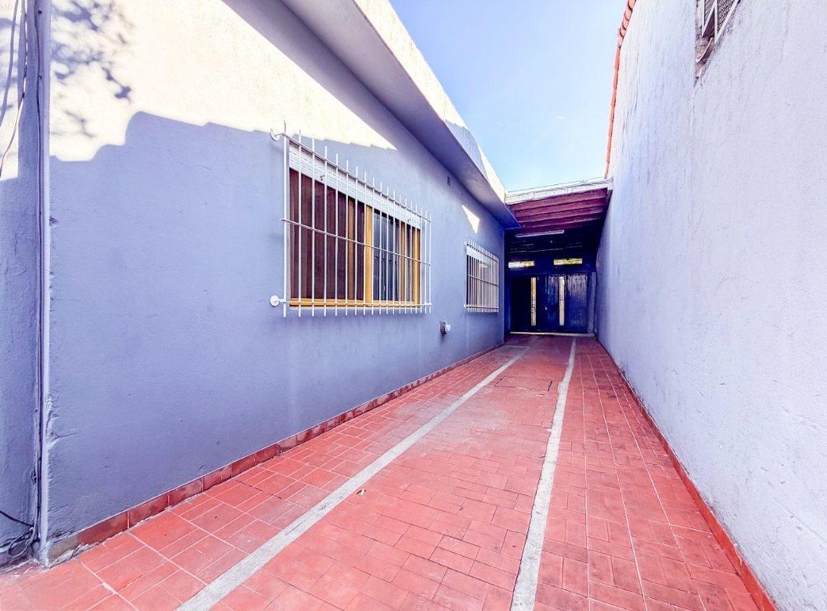 Foto de Casa en venta Tapiales con patio, quincho y garage, imagen 4