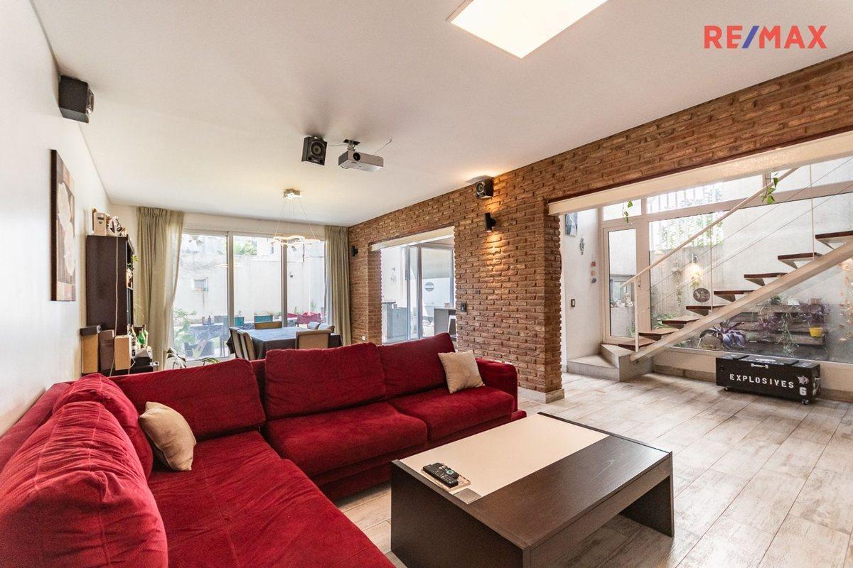 Foto de VENTA CASA 5 AMB CON PILETA VILLA DEL PARQUE, imagen 1