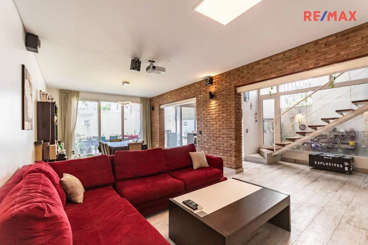 VENTA CASA 5 AMB CON PILETA VILLA DEL PARQUE 1