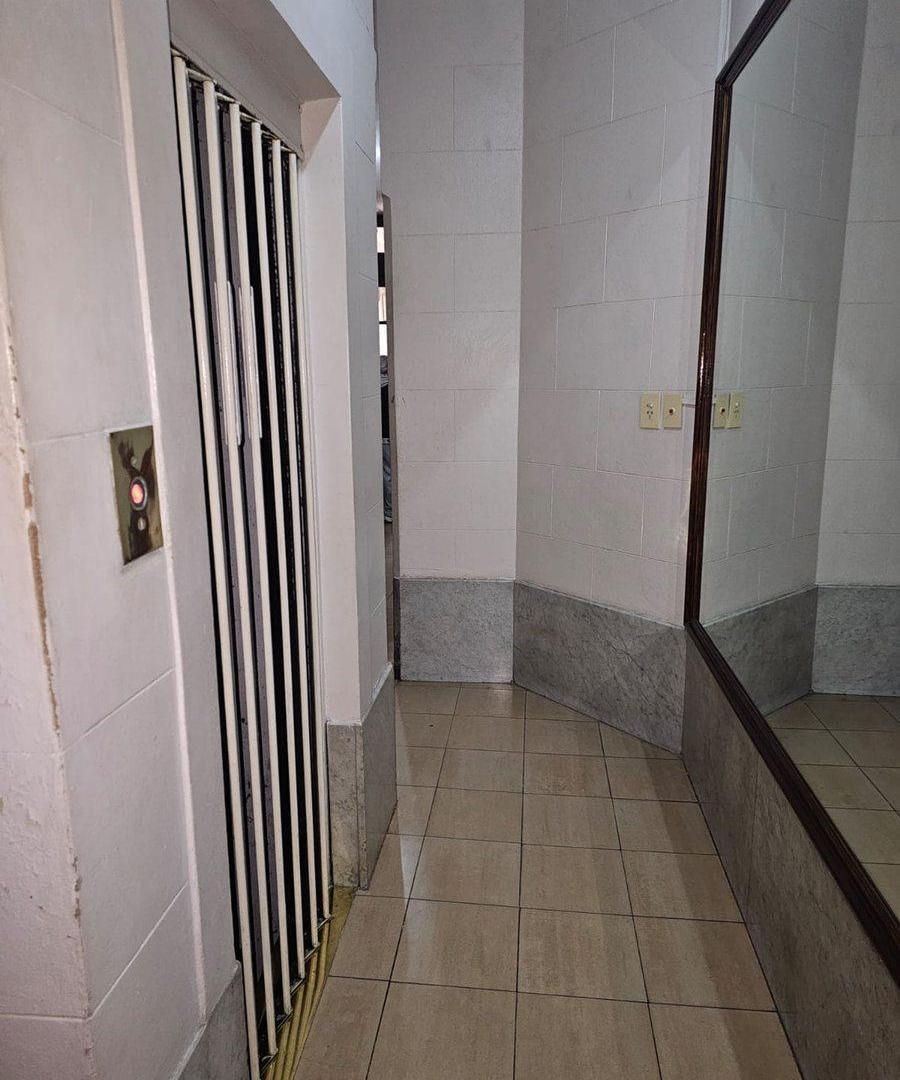 Foto de VENTA 3 AMB A REFACCIONAR PATIO 97 MTS -ONCE, imagen 3