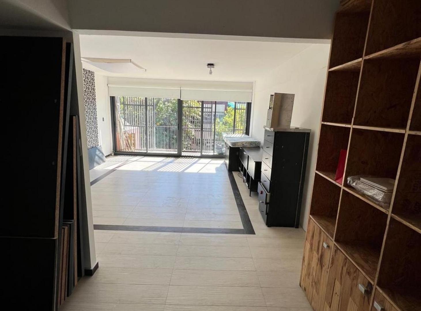 Foto de VENTA DEPTO MONOAMBIENTE CON C0CHERA, imagen 1