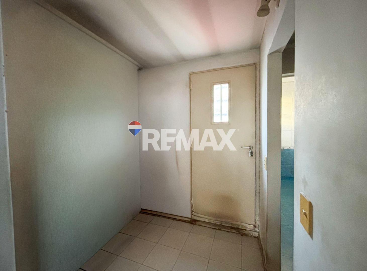 Foto de VENTA CASA - LOTE PROPIO - PARA REFACCIONAR, imagen 5