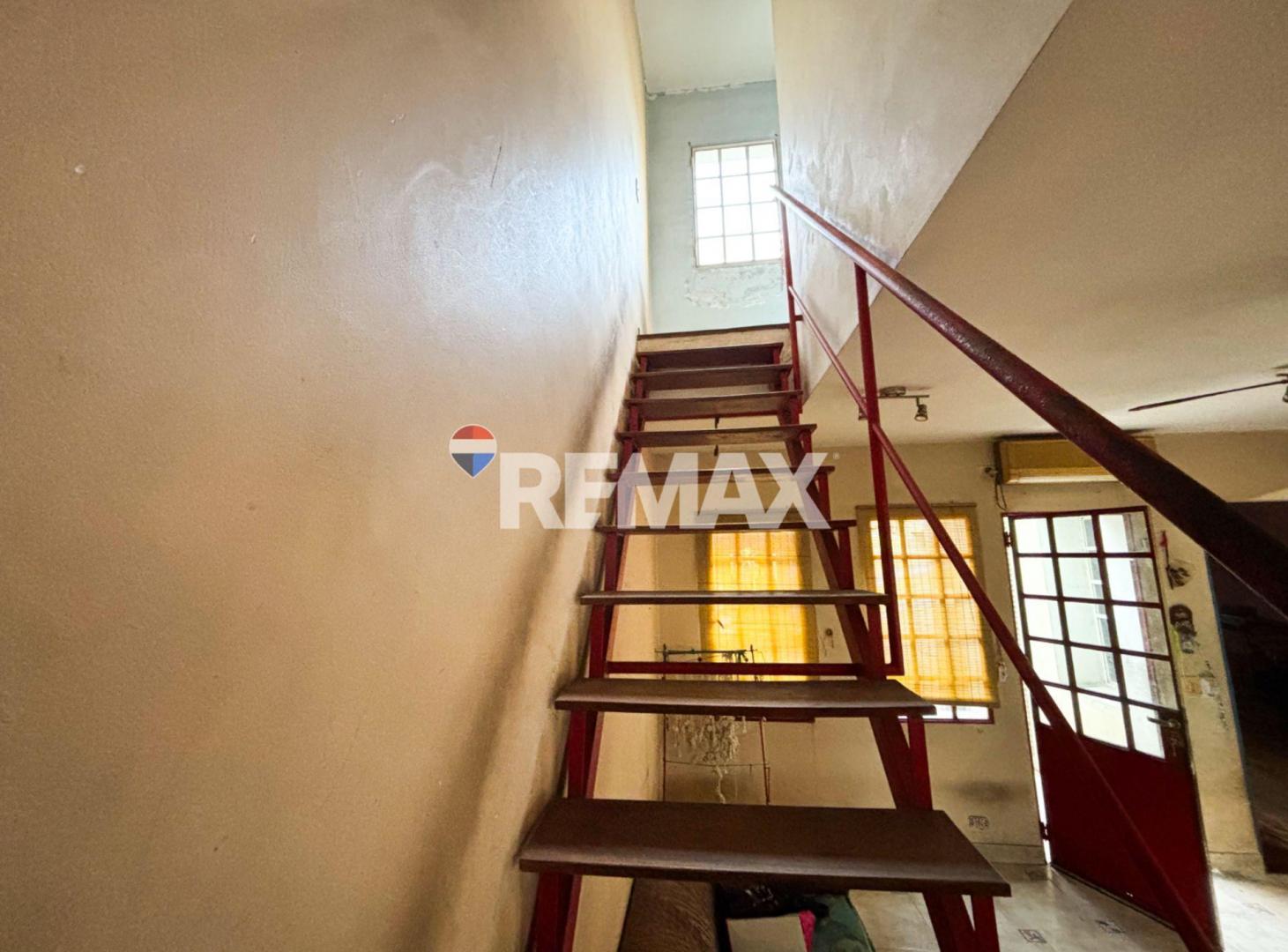 Foto de VENTA CASA - LOTE PROPIO - PARA REFACCIONAR, imagen 1