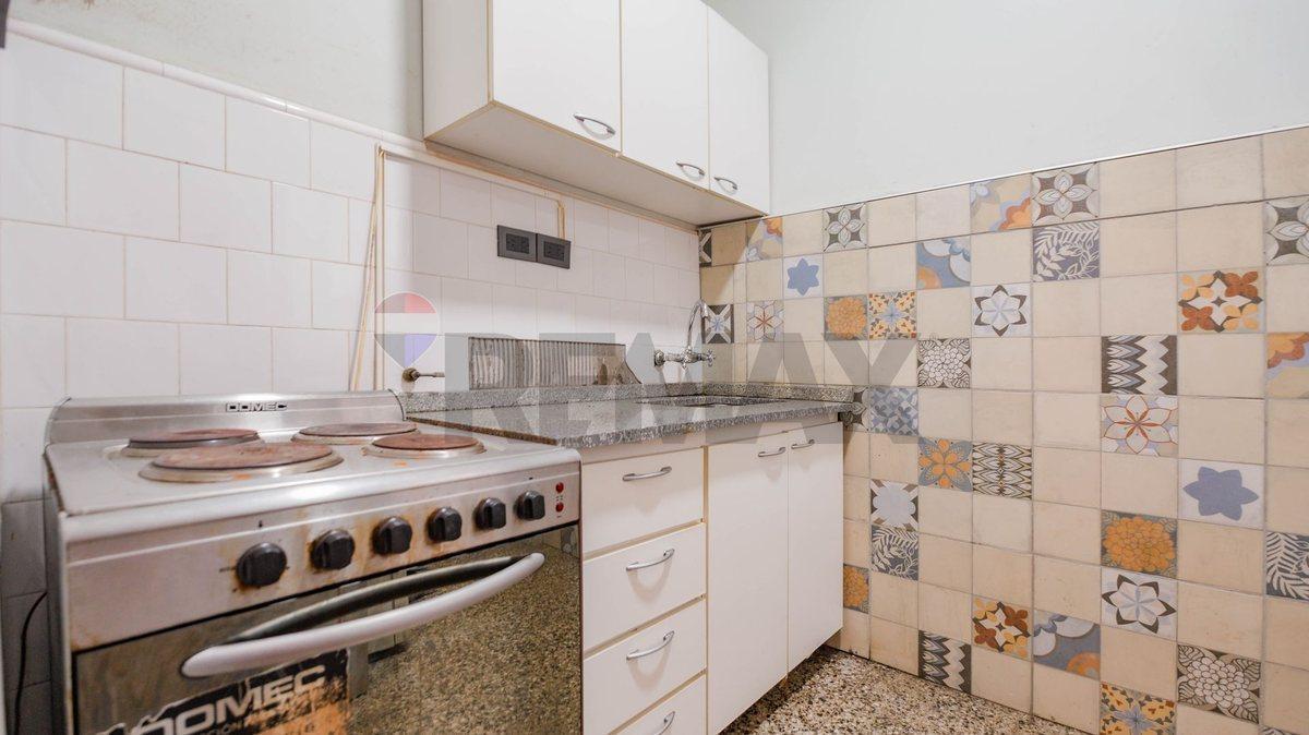 Foto de VENTA DEPTO 2 AMB CABALLITO 2° PISO POR ESCALERA., imagen 2