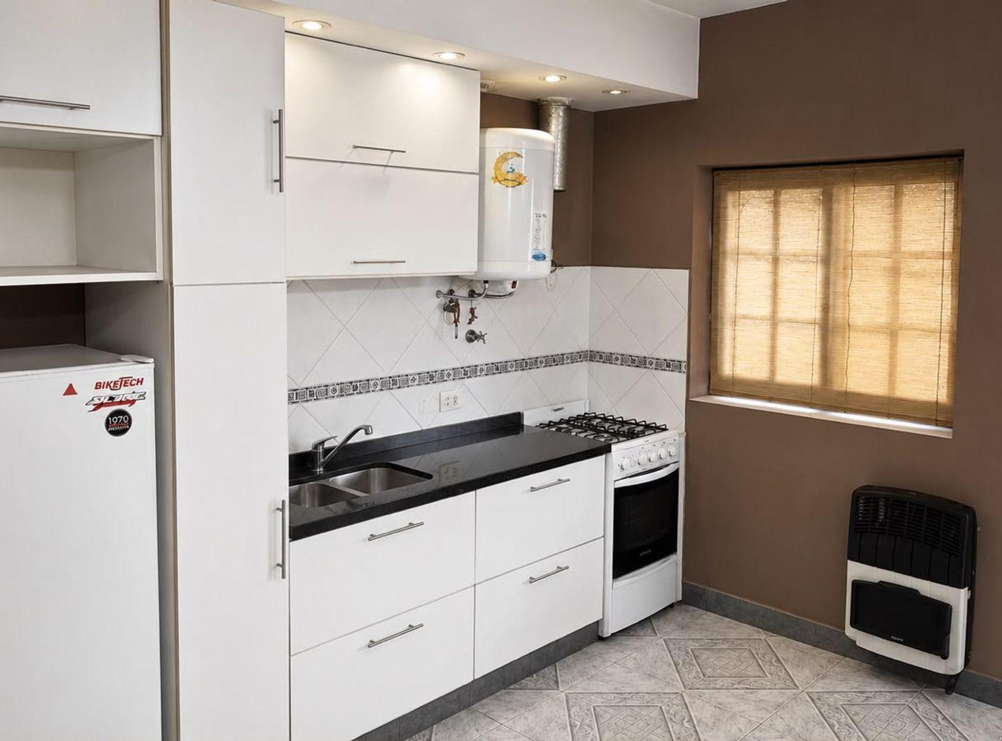 Foto de VENTA CASA LOTE PROPIO EN CHACARITA, imagen 3