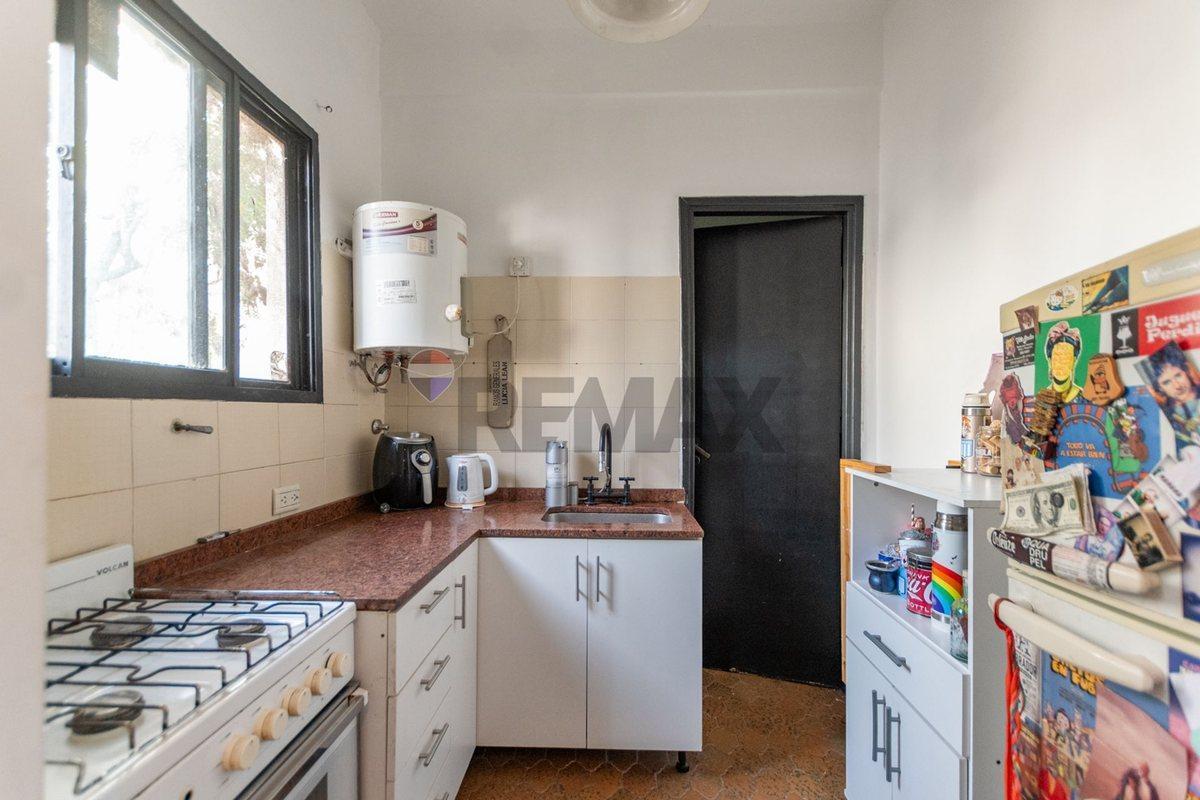 Foto de Dpto tipo casa 3 amb c/dependencia CABALLITO, imagen 3