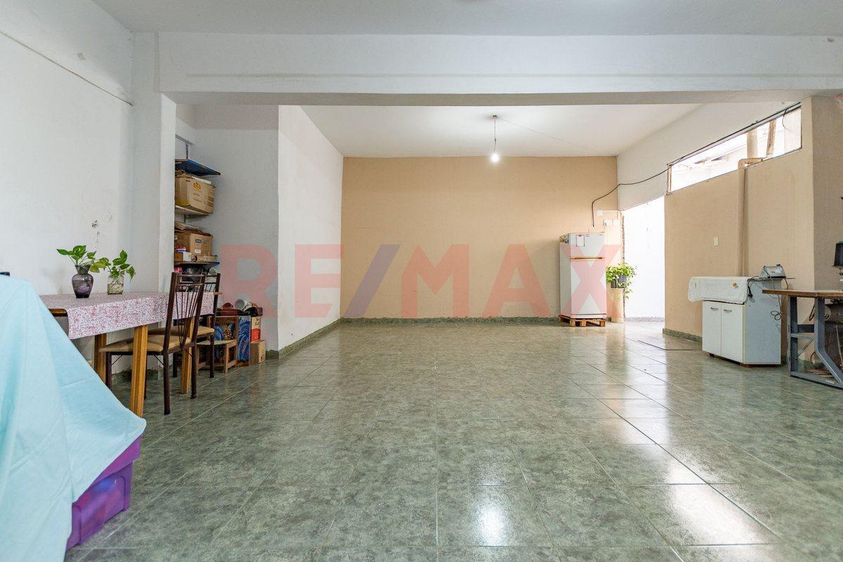 Foto de CASA 4 AMBIENTES, PATIO, TERRAZA LANUS - ESCALADA, imagen 3