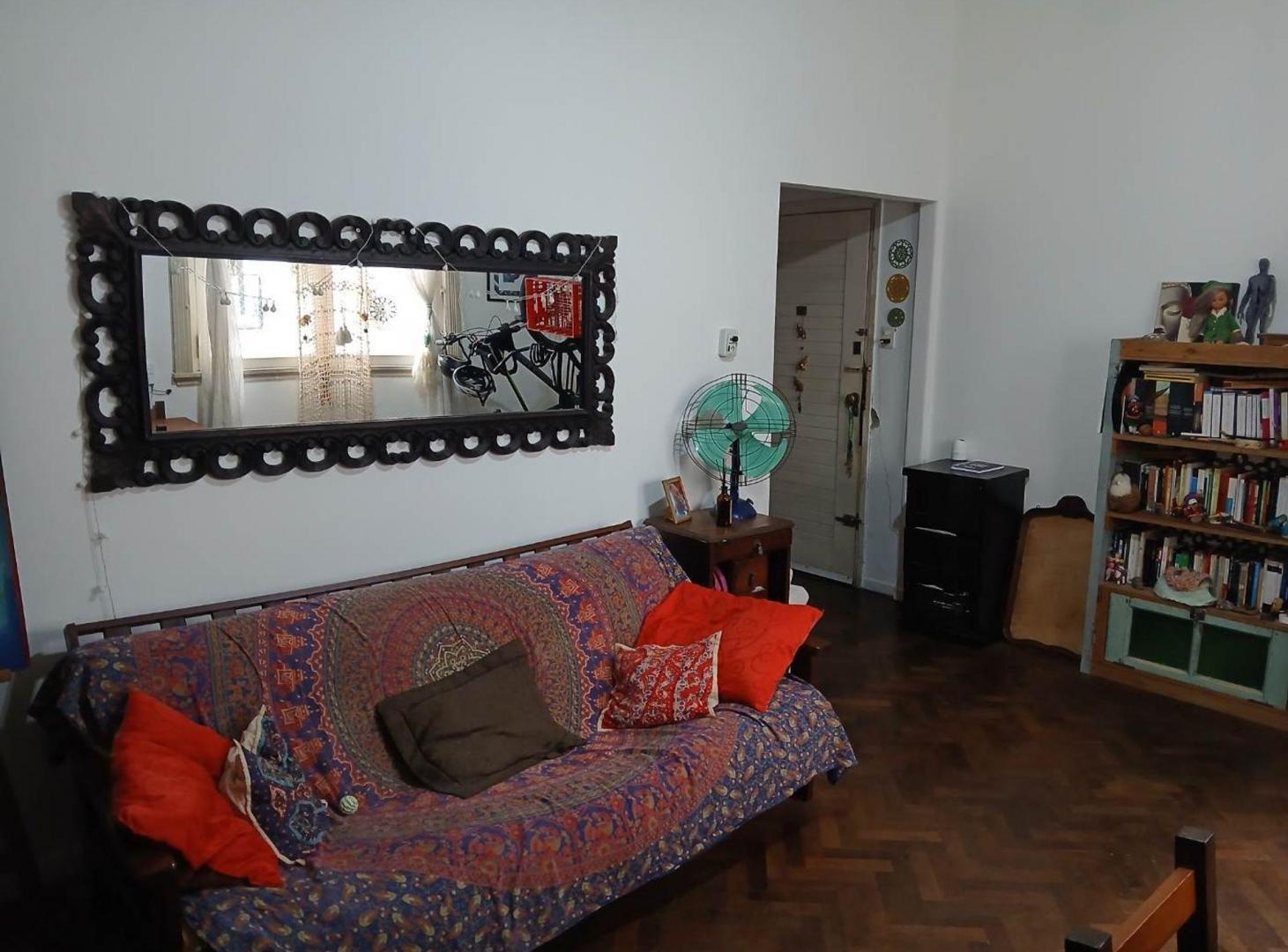 Foto de Venta PH 2amb luminoso- Monserrat, imagen 1