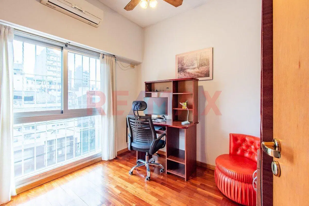 VENTA DEPTO TRIPLEX 4 AMB PATIO COCHERA EN ALMAGRO 5