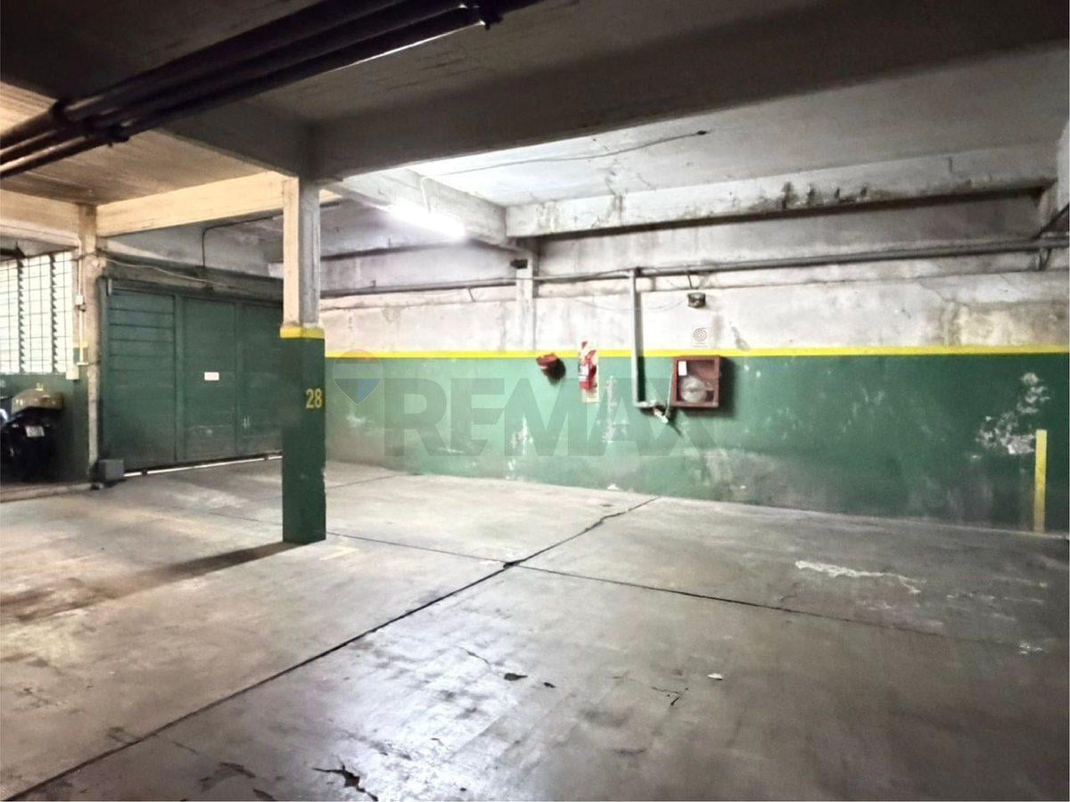 Foto de Venta 3 amb con cochera y balcón frente a la plaza, imagen 2