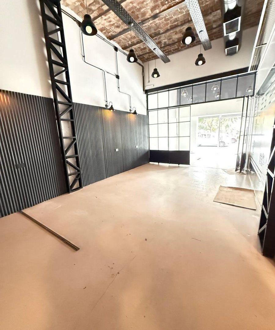 Foto de Importante Local de 200m2 en alquiler Avellaneda, imagen 4